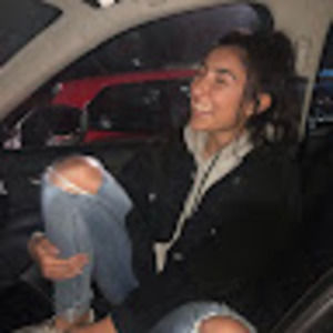 Meet your Posher, Alexia